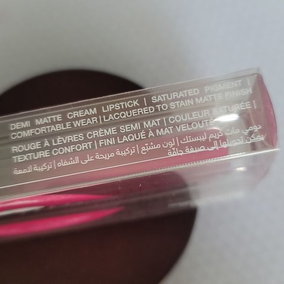 HUDA BEAUTY - Demi Matte Liquid Lipstick - Passionista - Picture 4 of 7